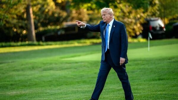 La justicia ha prevalecido: Trump celebra retiro de acusación por intromisión en las elecciones de 2020 - Sputnik Mundo