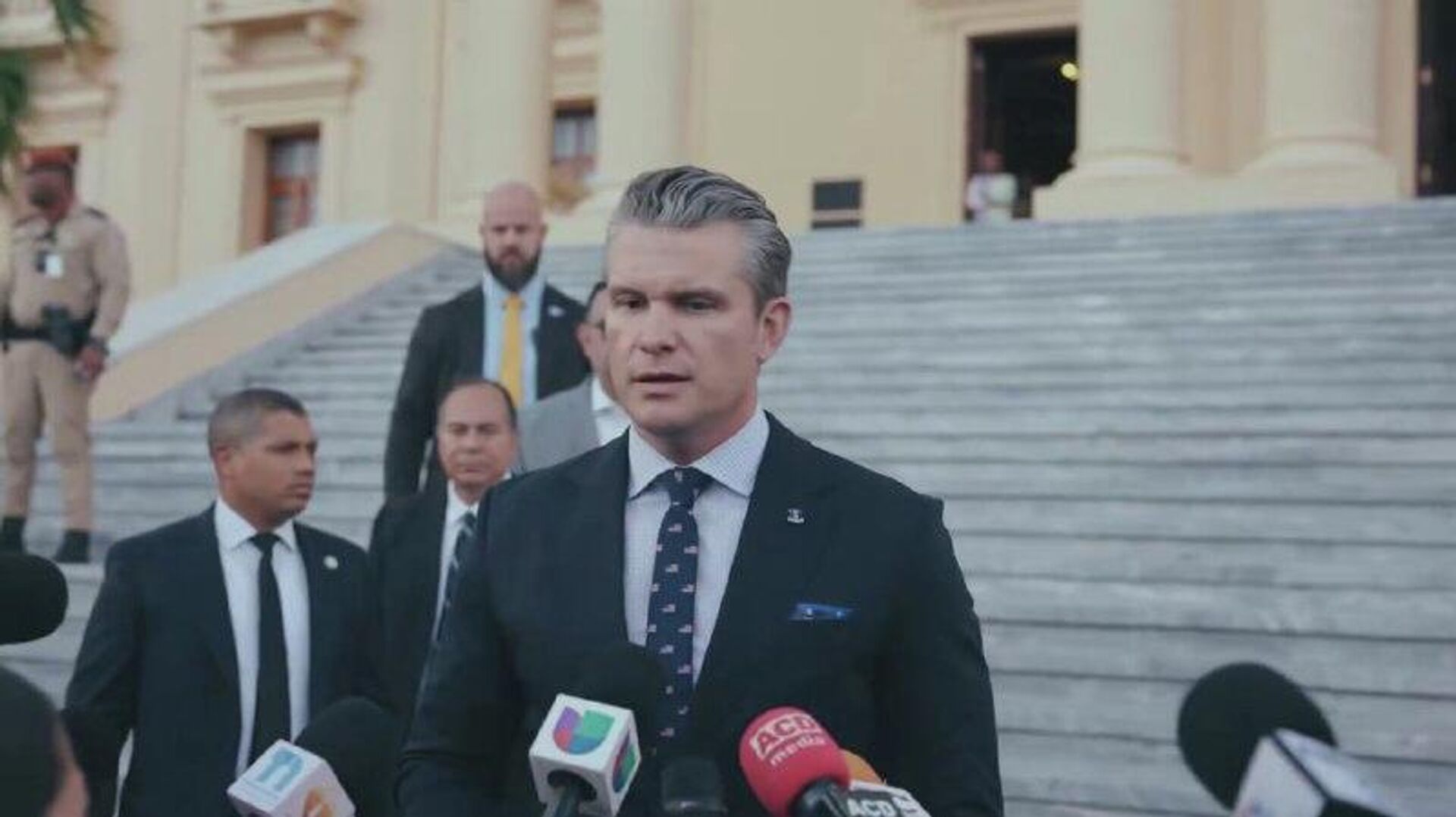 EEUU desplegará 500 integrantes más de la Guardia Nacional en Washington tras tiroteo EEUU desplegará 500 integrantes más de la Guardia Nacional en Washington tras tiroteo - Sputnik Mundo, 1920, 26.11.2025