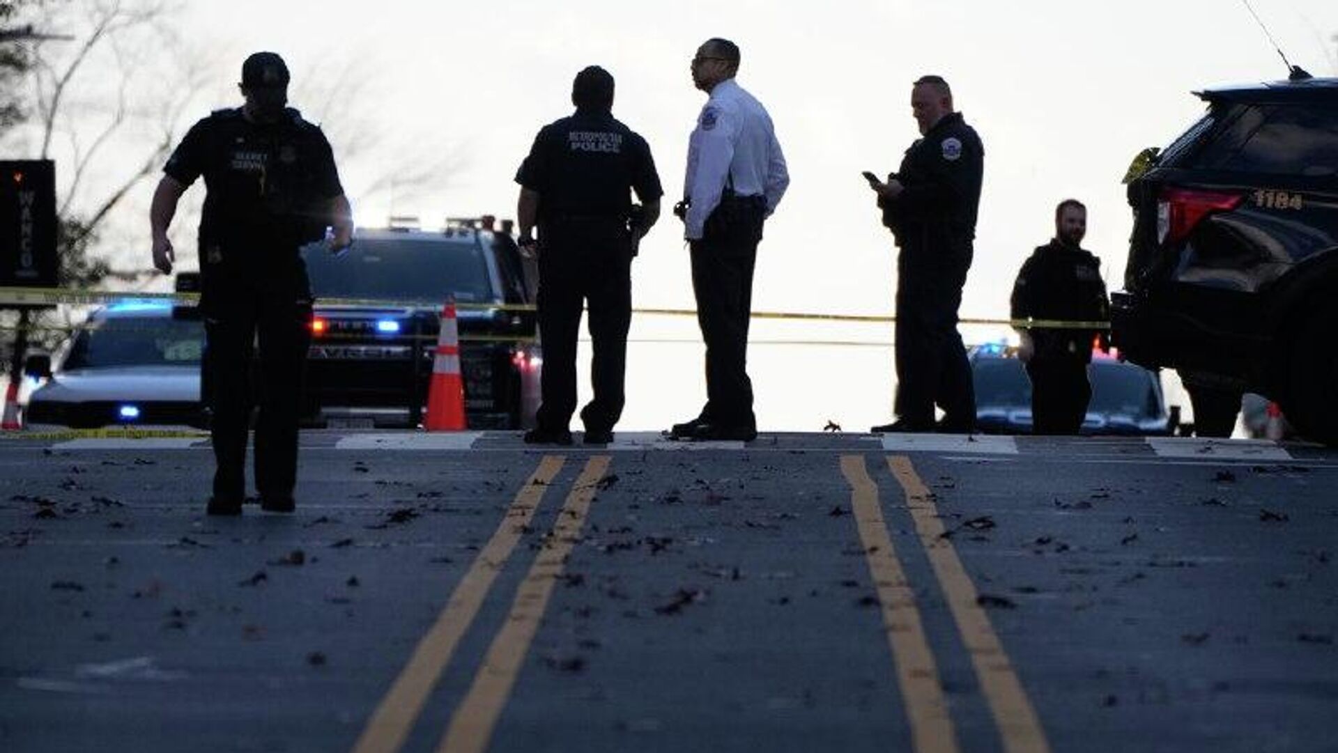 Sospechoso de tiroteo de la Guardia Nacional es identificado como ciudadano afgano, según medio Sospechoso de tiroteo de la Guardia Nacional es identificado como ciudadano afgano, según medio - Sputnik Mundo, 1920, 27.11.2025