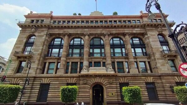 Banco de México recorta a 0,3% previsión del crecimiento nacional para 2025 - Sputnik Mundo