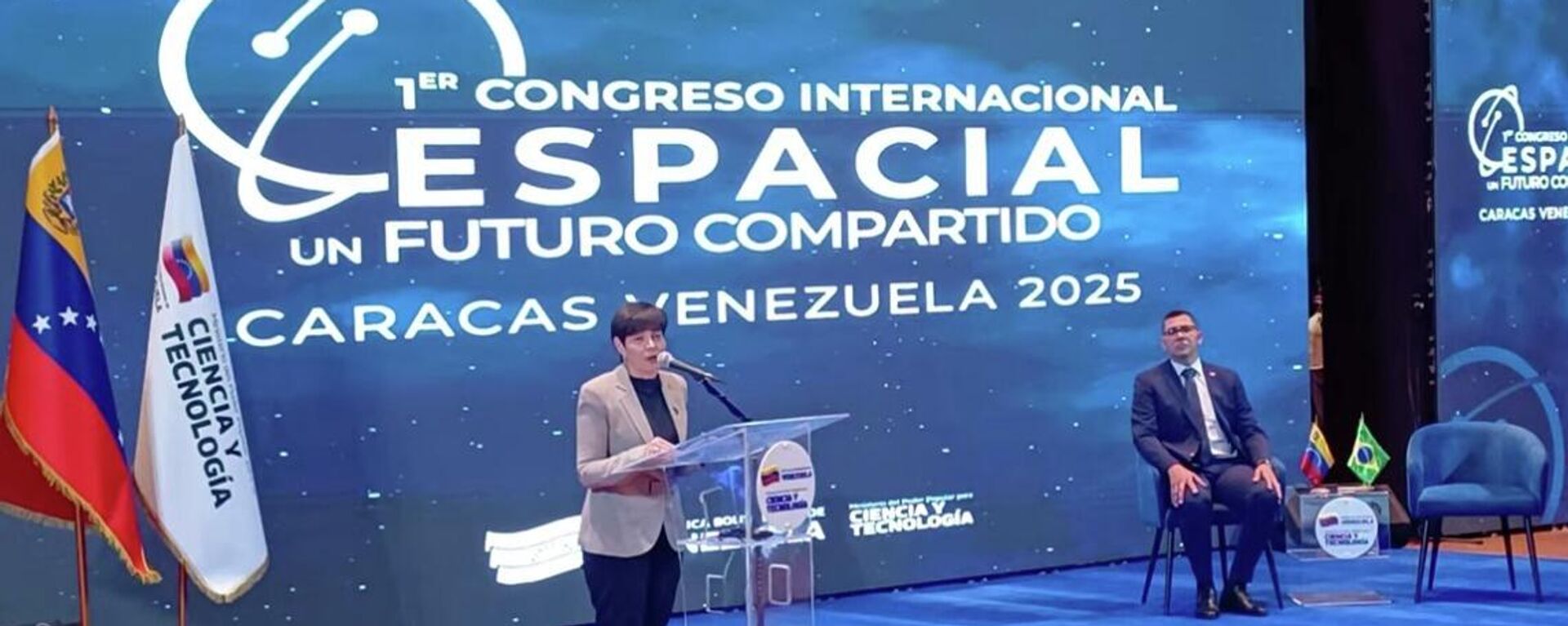 La ministra para la Ciencia y Tecnología de Venezuela, Gabriela Jiménez, durante el Congreso Internacional Espacial 'Un Futuro Compartido'. - Sputnik Mundo, 1920, 27.11.2025