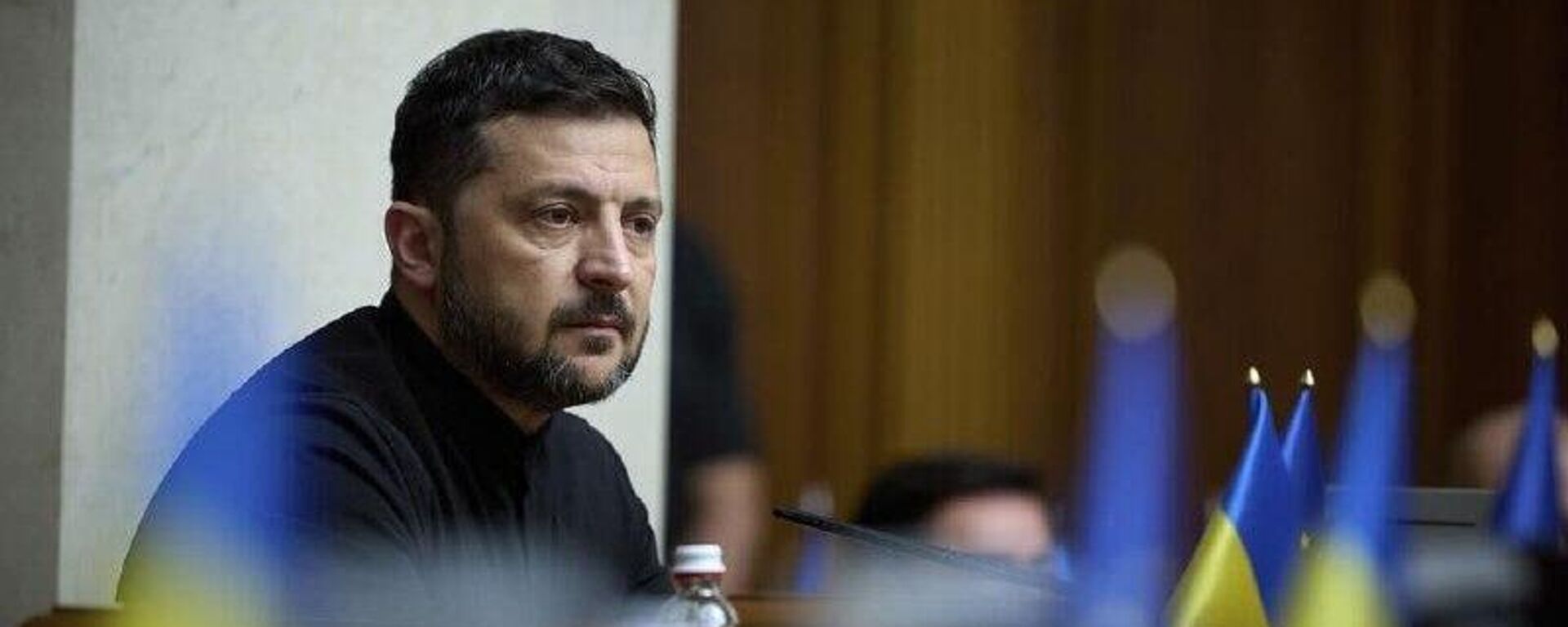 Zelenski tiene una legitimidad dudosa y es reacio a celebrar elecciones en Ucrania respetando la Constitución de su país, destacan en el Kremlin Zelenski tiene una legitimidad dudosa y es reacio a celebrar elecciones en Ucrania respetando la Constitución de su país, destacan en el Kremlin - Sputnik Mundo, 1920, 28.11.2025