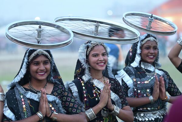 Candidatos a scouts de diferentes estados de la India participan en los ensayos durante un campamento a nivel nacional. - Sputnik Mundo
