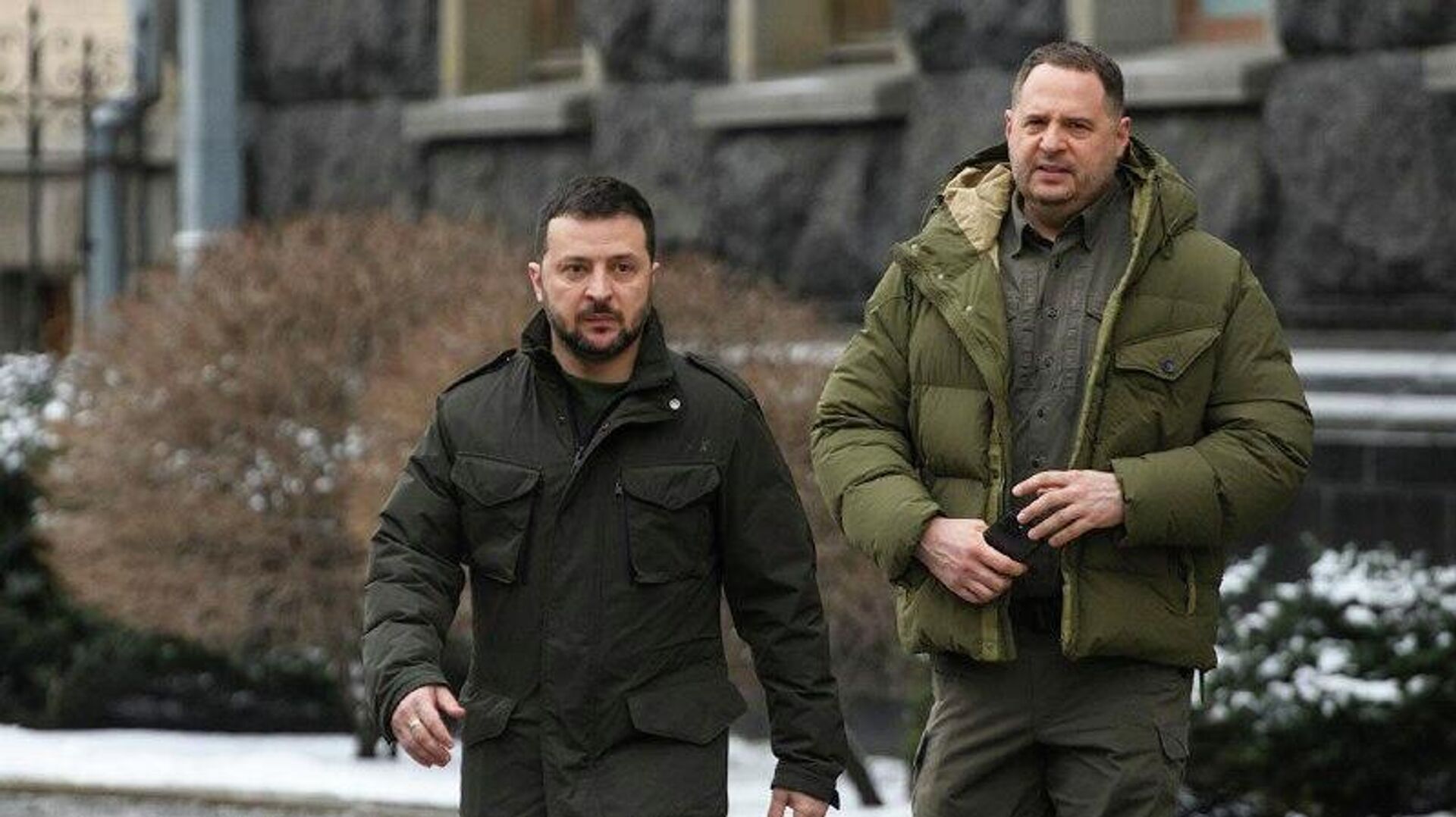 ¿Qué cambios acarrea la dimisión del jefe de la oficina de Zelenski? ¿Qué cambios acarrea la dimisión del jefe de la oficina de Zelenski? - Sputnik Mundo, 1920, 28.11.2025