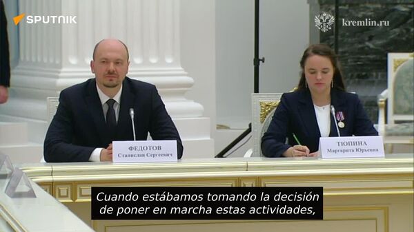 La ciencia debe estar al margen de la política, señala el presidente ruso - Sputnik Mundo