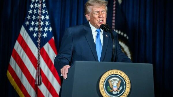 Trump decide indultar al expresidente hondureño Hernández, condenado por narcotráfico - Sputnik Mundo