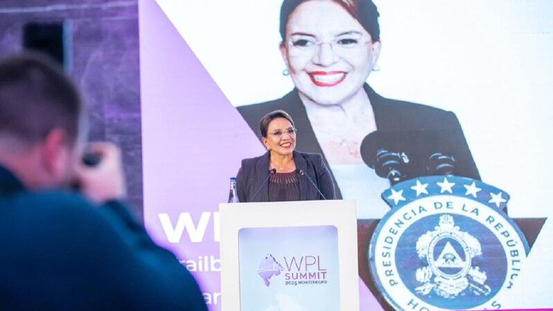 Xiomara Castro: Honduras dejó claro que nuestra soberanía no se vende ni se negocia Xiomara Castro: Honduras dejó claro que nuestra soberanía no se vende ni se negocia - Sputnik Mundo, 1920, 29.11.2025