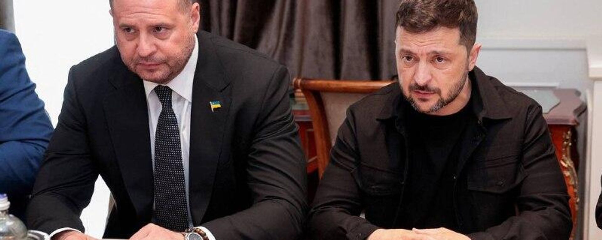 La dimisión de Yermak no es más que un truco publicitario del régimen de Kiev, destacan en la Cancillería rusa - Sputnik Mundo, 1920, 14.05.2026