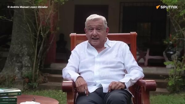 AMLO reaparece y relata por qué razones dejaría su retiro para salir a las calles - Sputnik Mundo