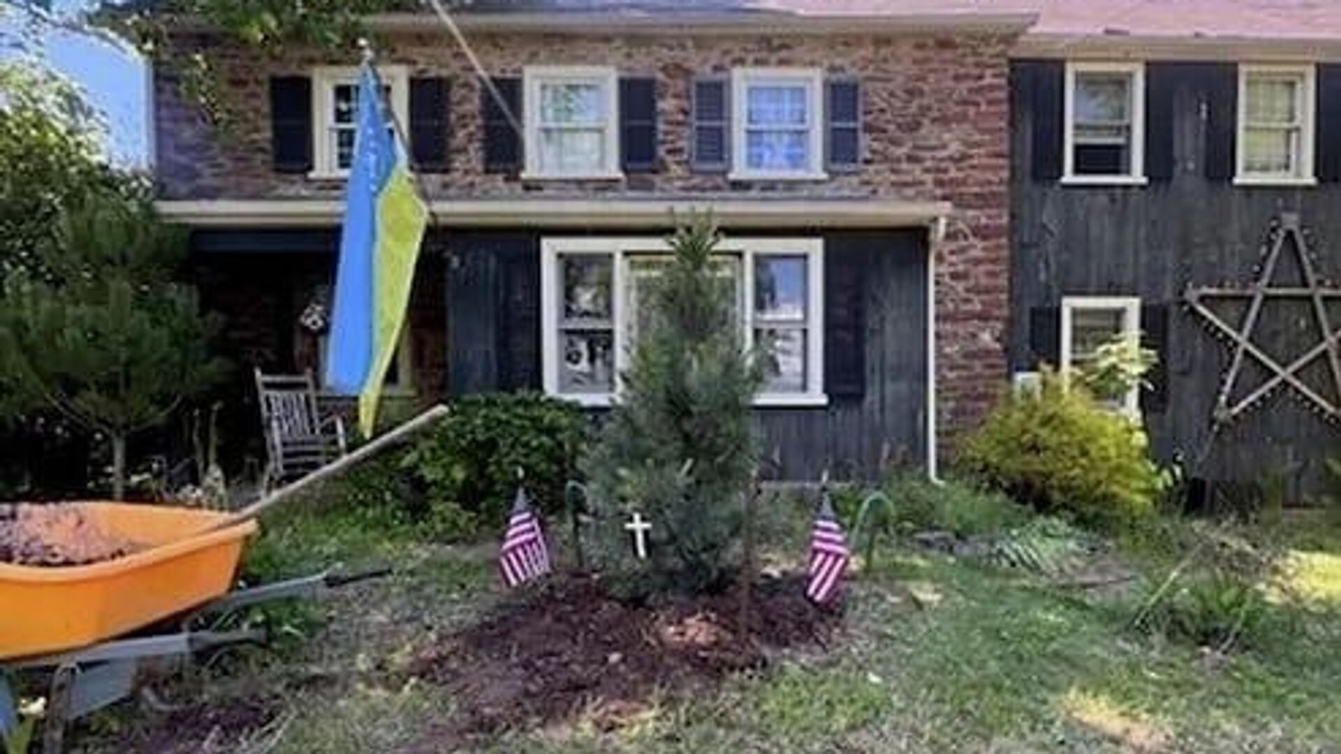 En EEUU aparecen tumbas vacías de mercenarios que lucharon en Ucrania En EEUU aparecen tumbas vacías de mercenarios que lucharon en Ucrania - Sputnik Mundo, 1920, 01.12.2025