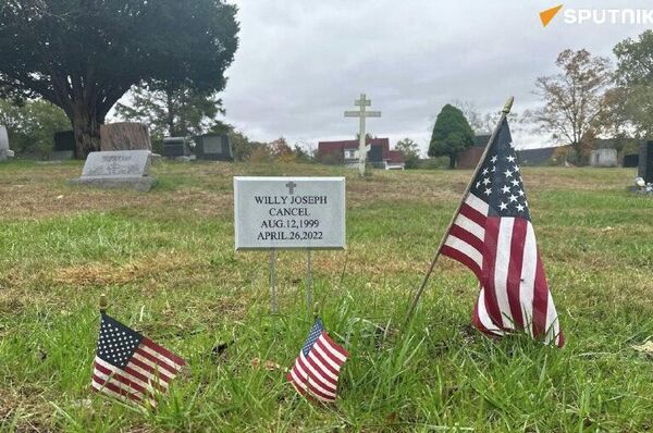 En EEUU aparecen tumbas vacías de mercenarios que lucharon en Ucrania En EEUU aparecen tumbas vacías de mercenarios que lucharon en Ucrania - Sputnik Mundo