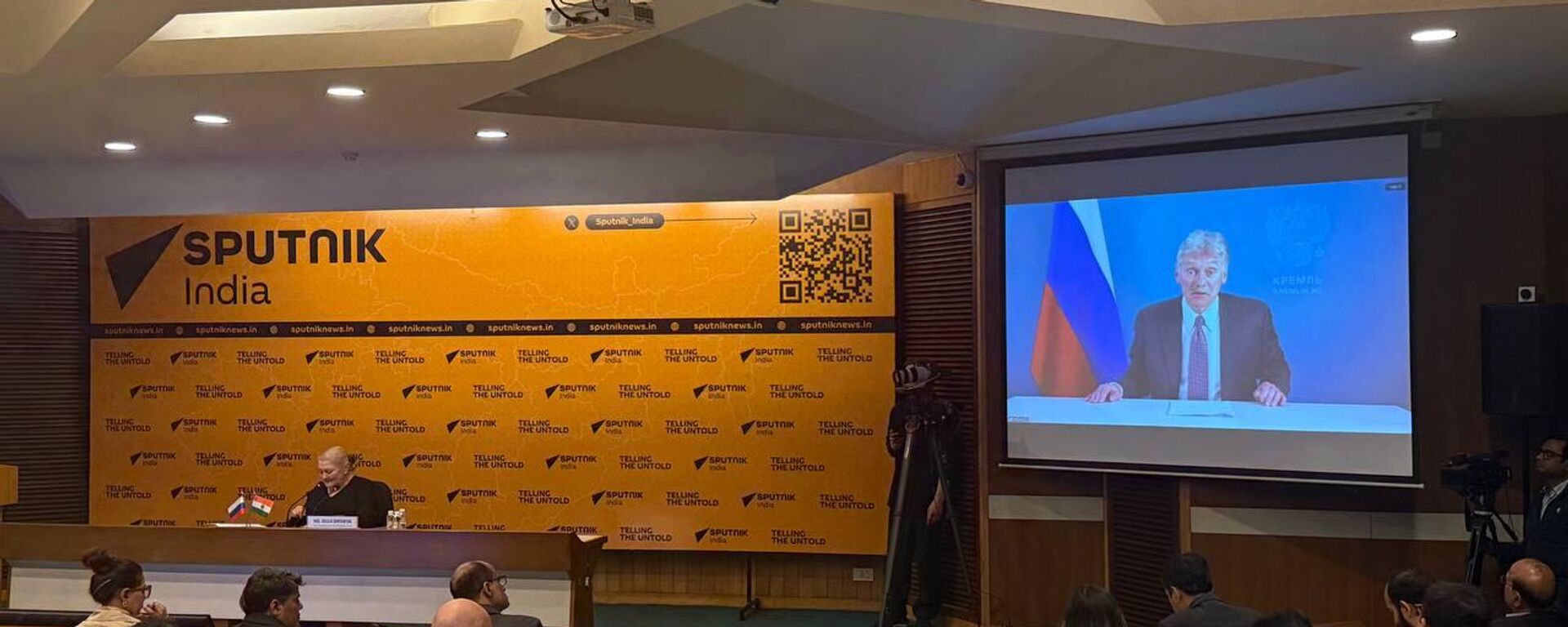 Dmitri Peskov, portavoz del Kremlin, en una rueda de prensa para los medios de comunicación indios, organizada por Sputnik India  - Sputnik Mundo, 1920, 02.12.2025