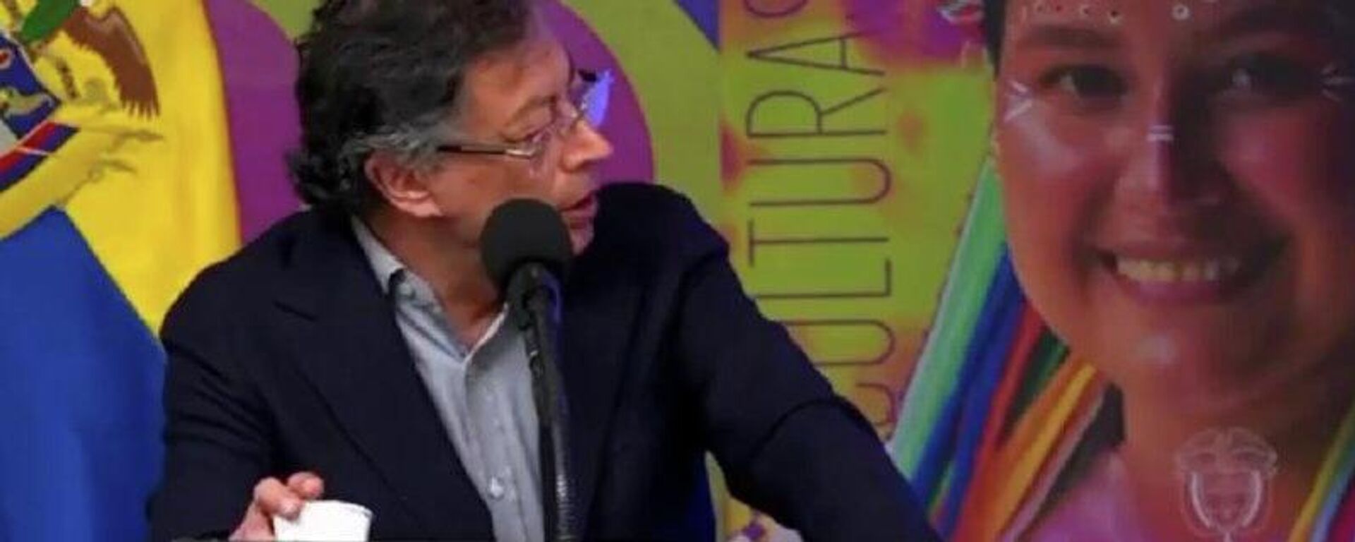 Petro lanza advertencia a Trump ante medidas de EEUU para supuestamente combatir el narcotráfico en Latinoamérica - Sputnik Mundo, 1920, 02.12.2025