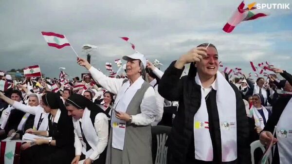 El papa León se despide del Líbano entre multitudes - Sputnik Mundo