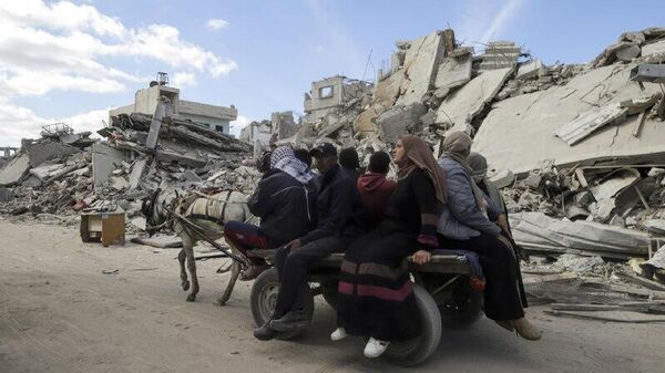 El paso de Rafah se abrirá sólo para que los palestinos de Gaza salgan hacia Egipto, dice Israel - Sputnik Mundo