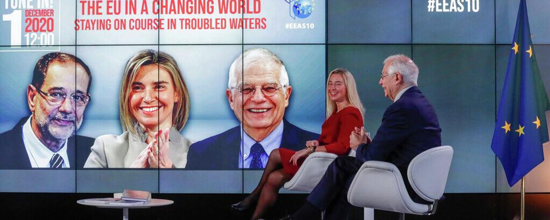 El alto representante de la Unión Europea, Josep Borrell, y la ex alta representante de la UE, Federica Mogherini, participan en un evento en línea para conmemorar los 10 años de la creación del Servicio Europeo de Acción Exterior en Bruselas, el 1 de diciembre de 2020.  - Sputnik Mundo, 1920, 03.12.2025