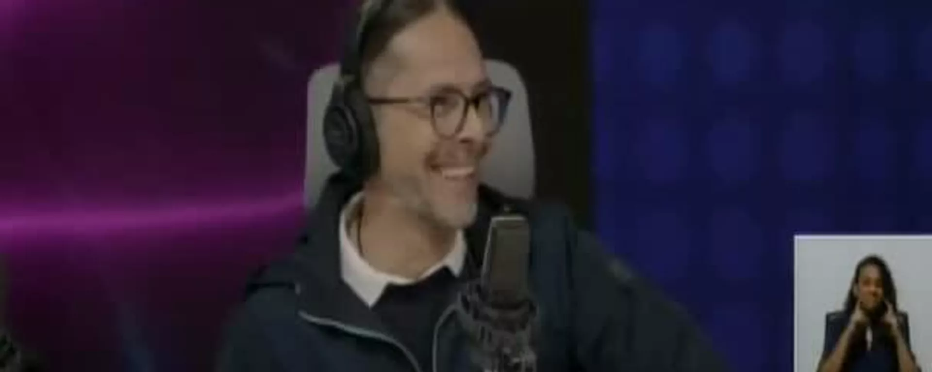 Es un hombre que ama mucho a Venezuela: Maduro agradece respaldo de Petro ante tensiones con EEUU Es un hombre que ama mucho a Venezuela: Maduro agradece respaldo de Petro ante tensiones con EEUU - Sputnik Mundo, 1920, 05.12.2025