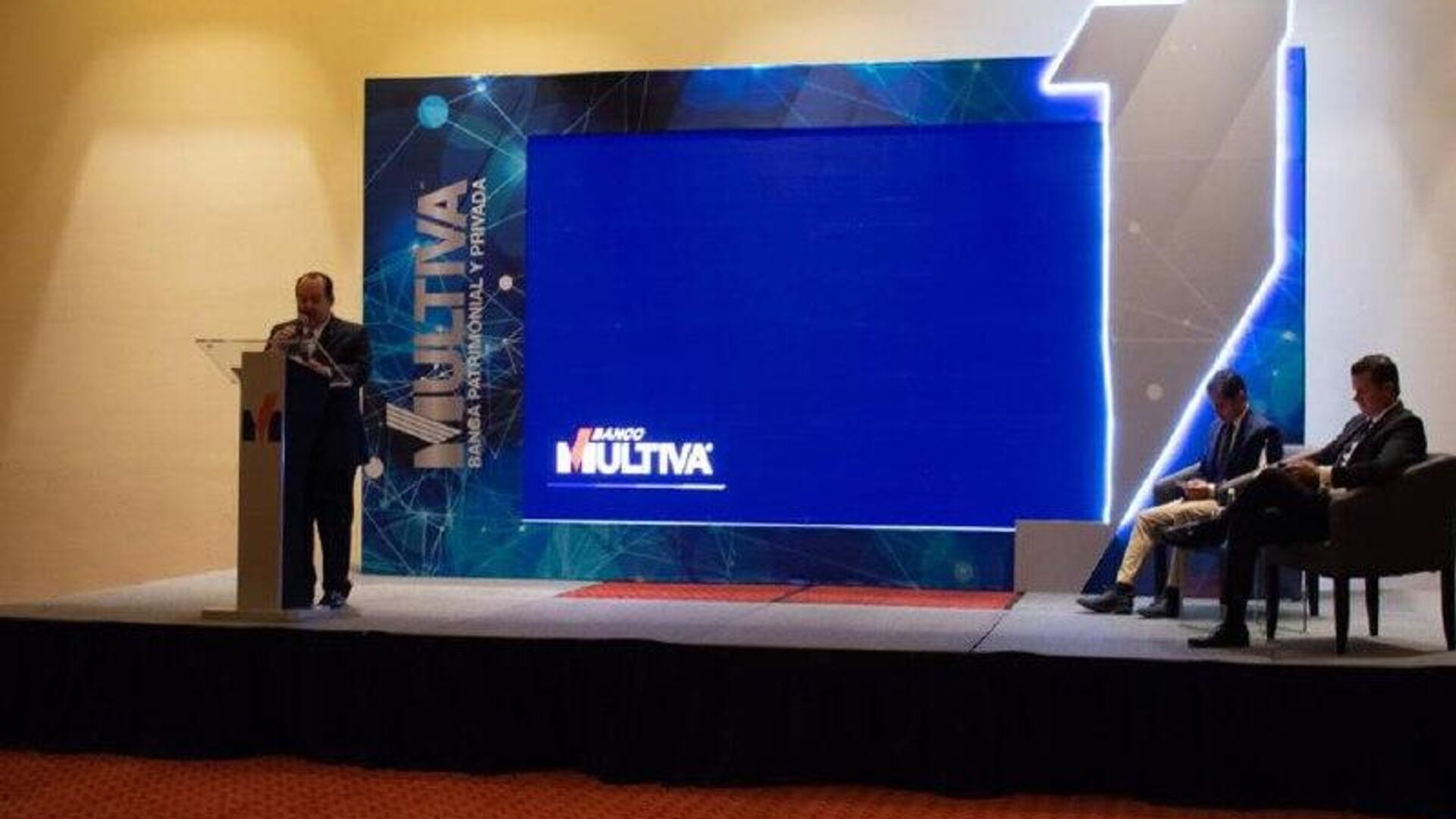 México aprueba fusión de institución financiera investigada por EEUU México aprueba fusión de institución financiera investigada por EEUU - Sputnik Mundo, 1920, 06.12.2025