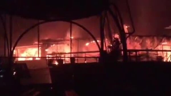 Hay al menos 23 fallecidos por el incendio de un club nocturno en el suroeste de la India - Sputnik Mundo