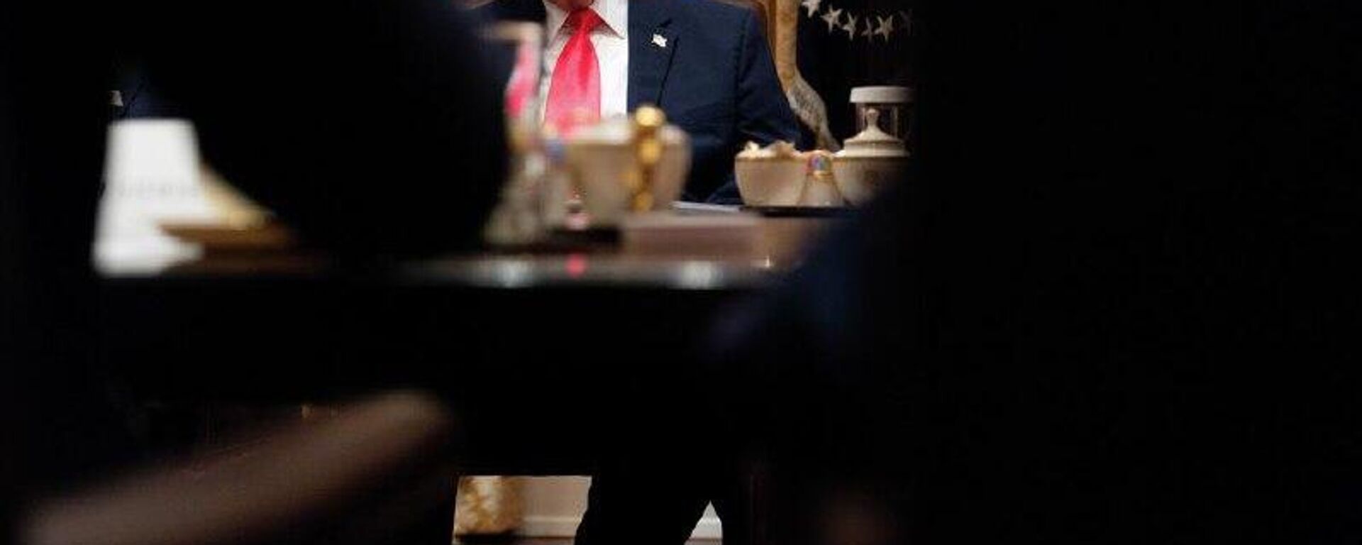 El fracaso de la estrategia de debilitar a Rusia empuja a EEUU a cambiar su enfoque en Ucrania, opina un experto - Sputnik Mundo, 1920, 07.12.2025