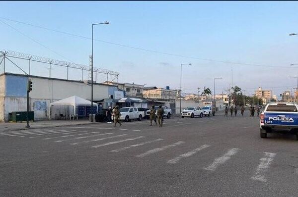 Explosión cerca de una cárcel de Ecuador dejó al menos nueve muertos, según medios - Sputnik Mundo