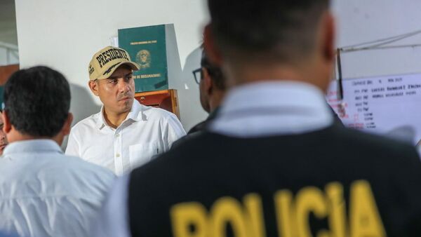 El presidente de Perú, José Jerí, durante un encuentro con policías en diciembre de 2025 El presidente de Perú, José Jerí, durante un encuentro con policías en diciembre de 2025 - Sputnik Mundo