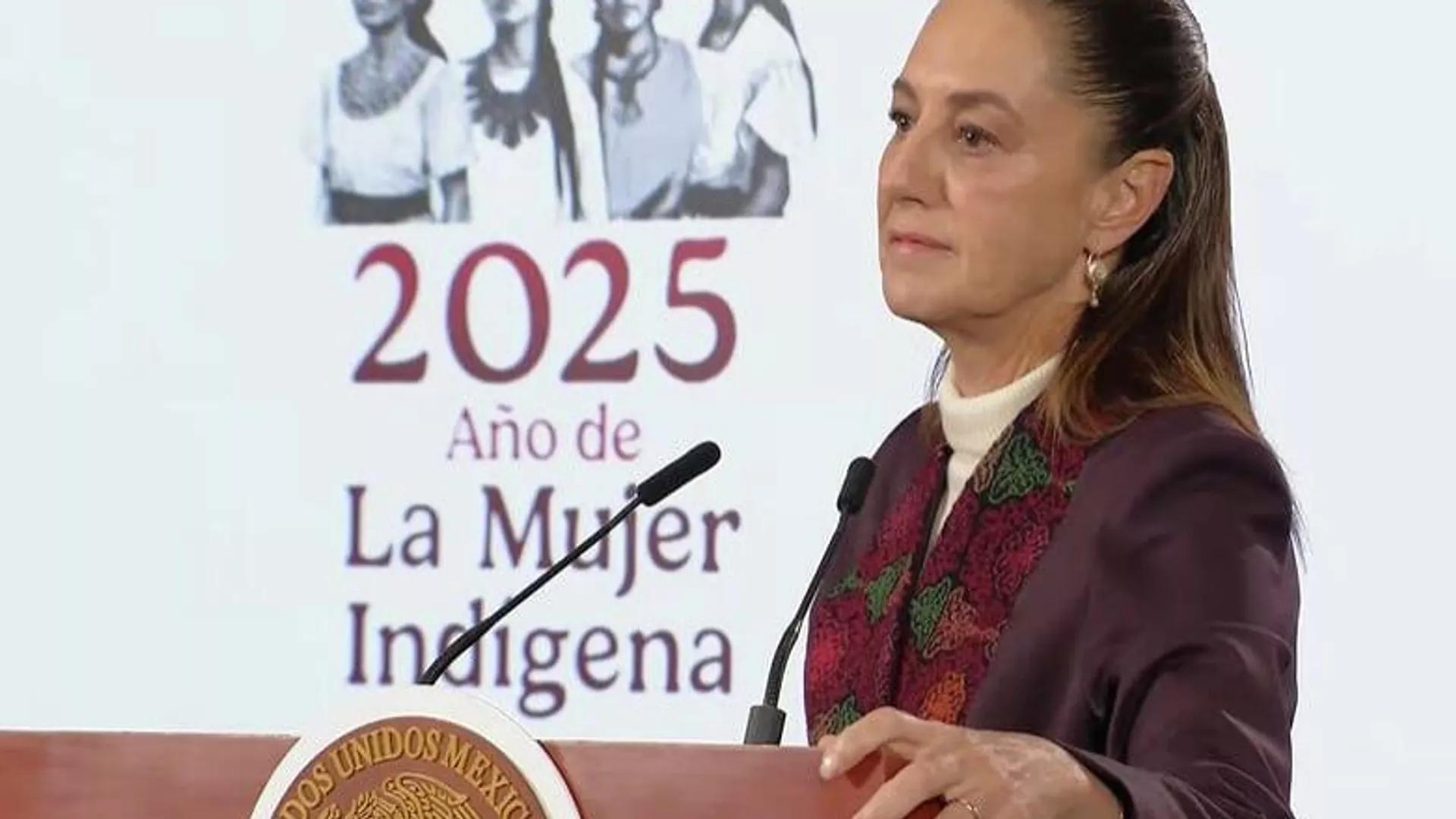 Sheinbaum llama a esperar el resultado de las investigaciones por el coche bomba en Michoacán Sheinbaum llama a esperar el resultado de las investigaciones por el coche bomba en Michoacán - Sputnik Mundo, 1920, 08.12.2025