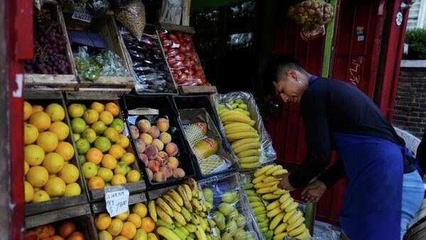 Puesto de fruta en Argentina - Sputnik Mundo