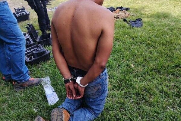 Policía de Guatemala incauta armas y explosivos durante operativo en la frontera con México: hay un detenido Policía de Guatemala incauta armas y explosivos durante operativo en la frontera con México: hay un detenido - Sputnik Mundo