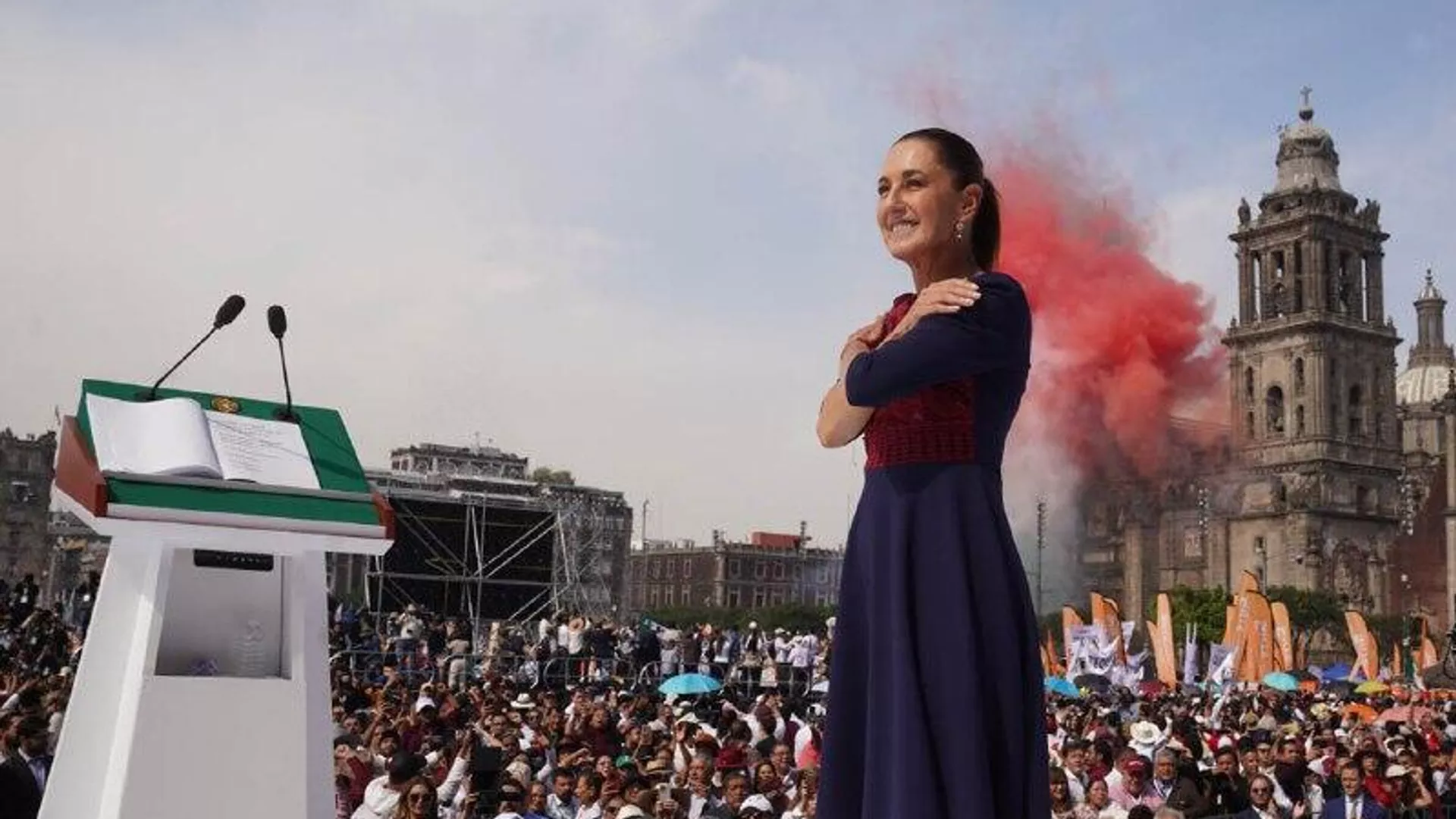  Sheinbaum es una de las cinco mujeres más poderosas del mundo, según un ranking internacional Sheinbaum es una de las cinco mujeres más poderosas del mundo, según un ranking internacional - Sputnik Mundo, 1920, 10.12.2025