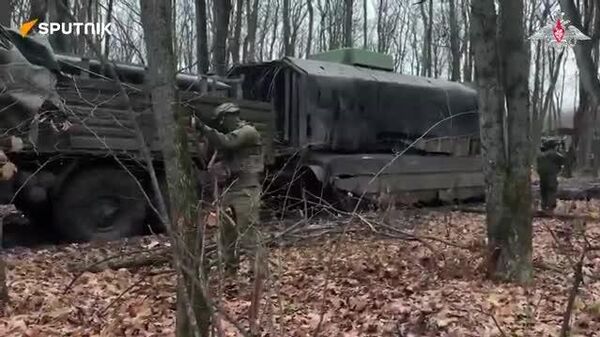Tormenta de fuego termobárica: el TOS-2 ruso arrasa el bastión ucraniano en Krasnoarmeisk - Sputnik Mundo