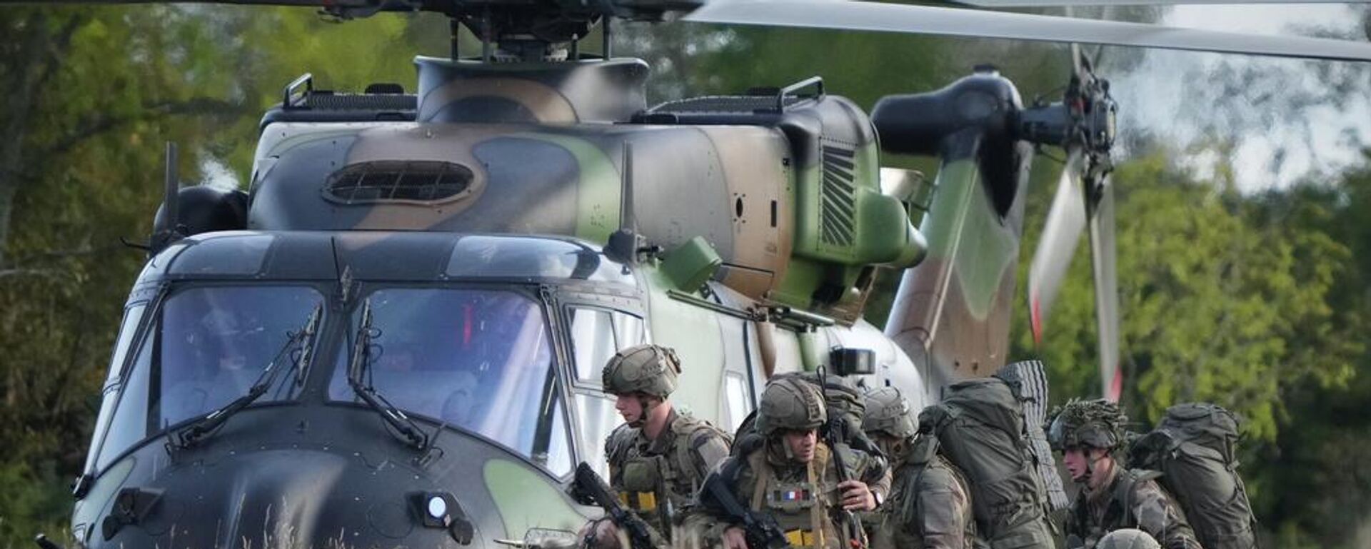 Un ejercicio de la OTAN en Estonia - Sputnik Mundo, 1920, 12.12.2025