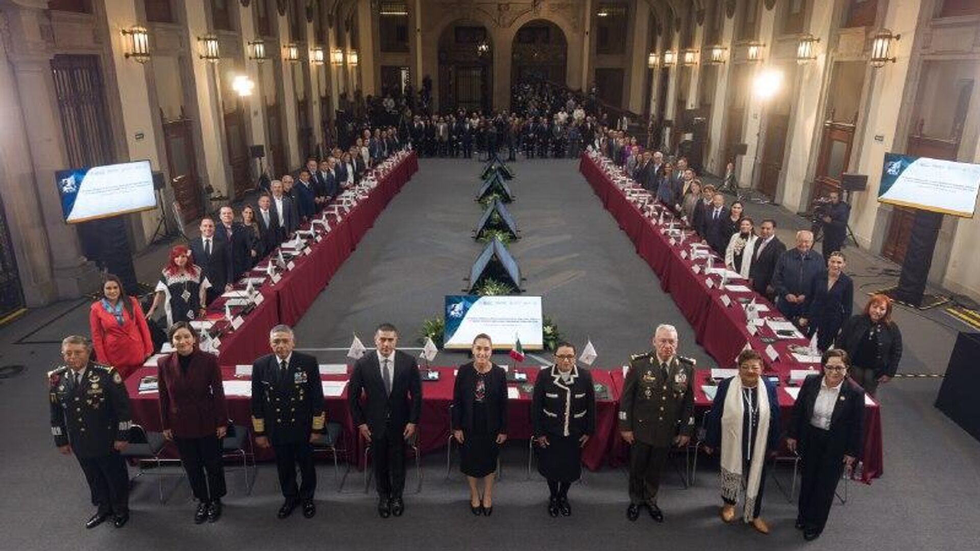 México presenta la estrategia nacional contra la extorsión México presenta la estrategia nacional contra la extorsión - Sputnik Mundo, 1920, 12.12.2025