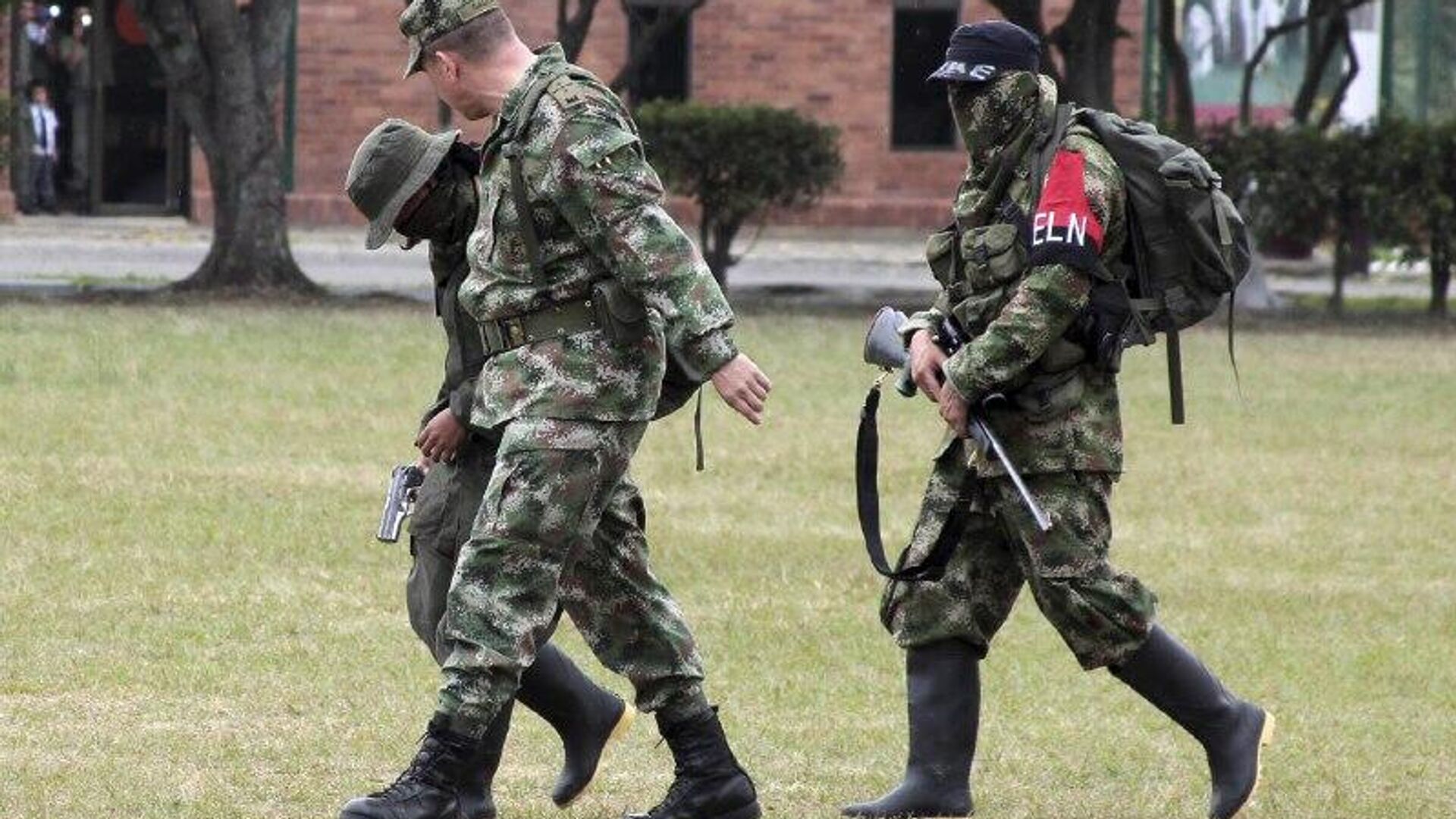 ELN anuncia paro armado por acciones de EEUU en Latinoamérica ELN anuncia paro armado por acciones de EEUU en Latinoamérica - Sputnik Mundo, 1920, 13.12.2025