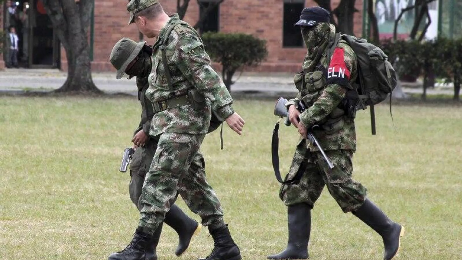 ELN anuncia paro armado por acciones de EEUU en Latinoamérica ELN anuncia paro armado por acciones de EEUU en Latinoamérica - Sputnik Mundo, 1920, 13.12.2025