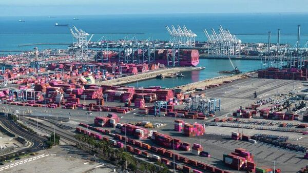 México finaliza el tercer trimestre con récord de exportaciones a EEUU - Sputnik Mundo