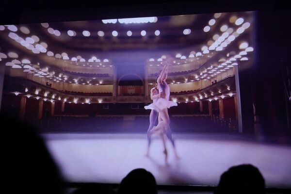 El festival internacional de cine documental 'RT.Doc: El Tiempo de Nuestros Héroes' - Sputnik Mundo