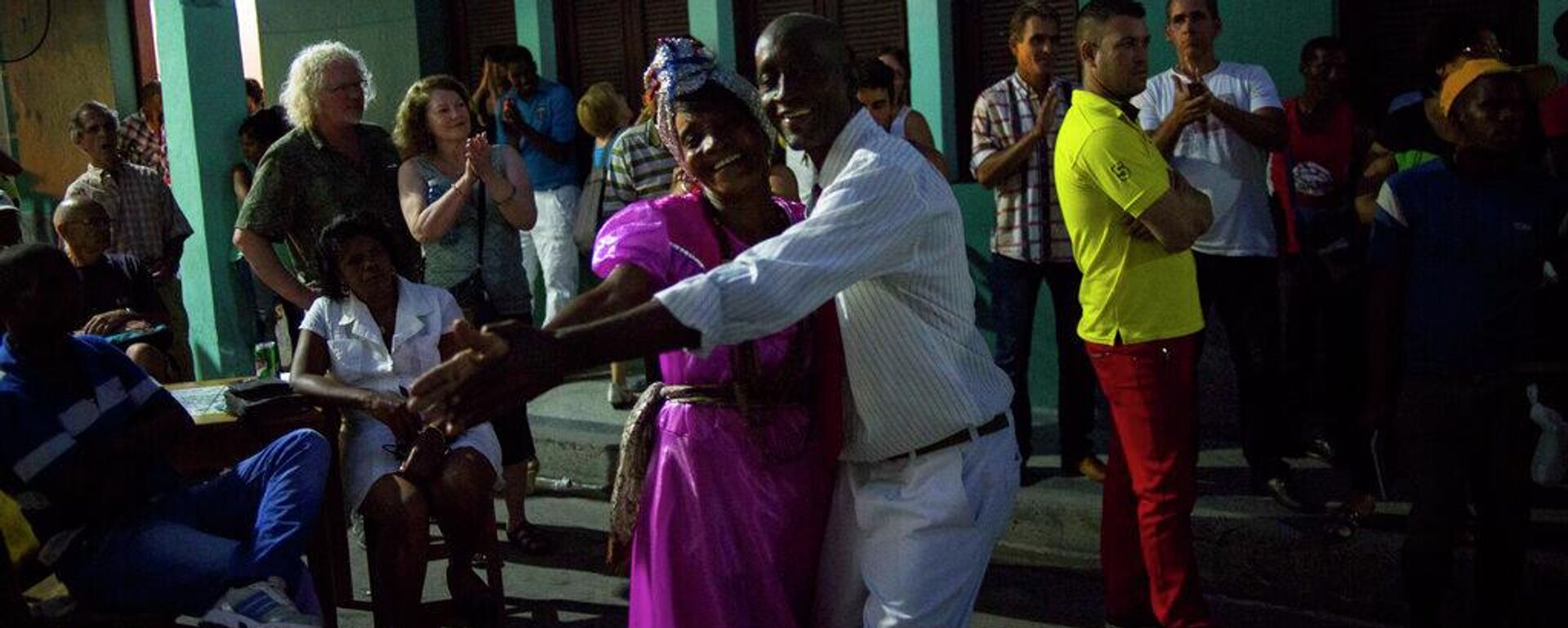 El son cubano es una de las expresiones culturales más relevantes de la isla. - Sputnik Mundo, 1920, 14.12.2025