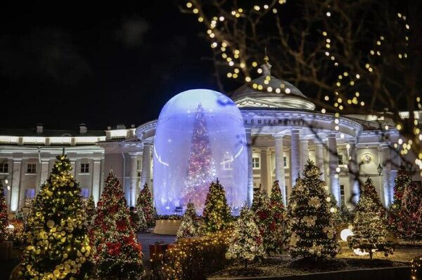 La capital rusa se llena de luces: así luce Moscú en vísperas de las fiestas de fin de año La capital rusa se llena de luces: así luce Moscú en vísperas de las fiestas de fin de año - Sputnik Mundo