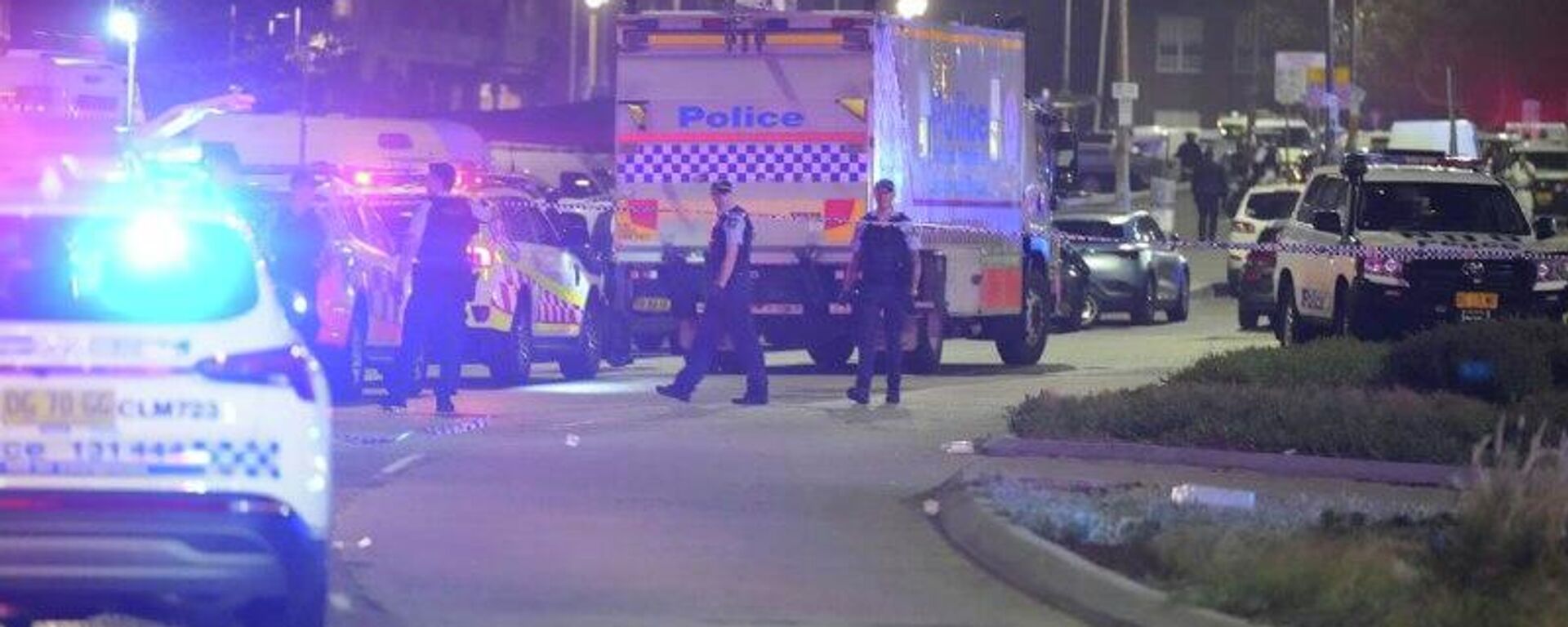 La Cancillería rusa califica de una tragedia espantosa el tiroteo en Australia - Sputnik Mundo, 1920, 14.12.2025