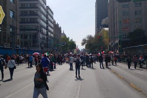 🪧 La marcha de la Generación Z no alcanza a llegar al Zócalo de la Ciudad de México 🪧 La marcha de la Generación Z no alcanza a llegar al Zócalo de la Ciudad de México - Sputnik Mundo
