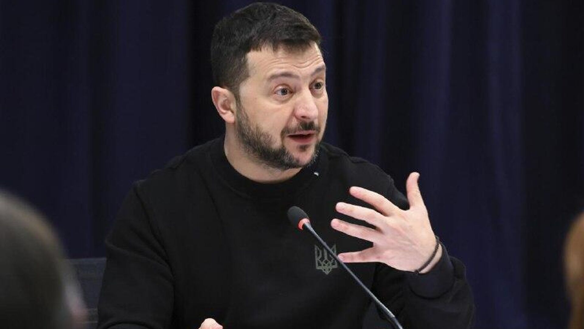 El caso de Míndich acarrea consecuencias negativas para Kiev y Occidente lo está notando, constata la Inteligencia rusa El caso de Míndich acarrea consecuencias negativas para Kiev y Occidente lo está notando, constata la Inteligencia rusa - Sputnik Mundo, 1920, 18.12.2025