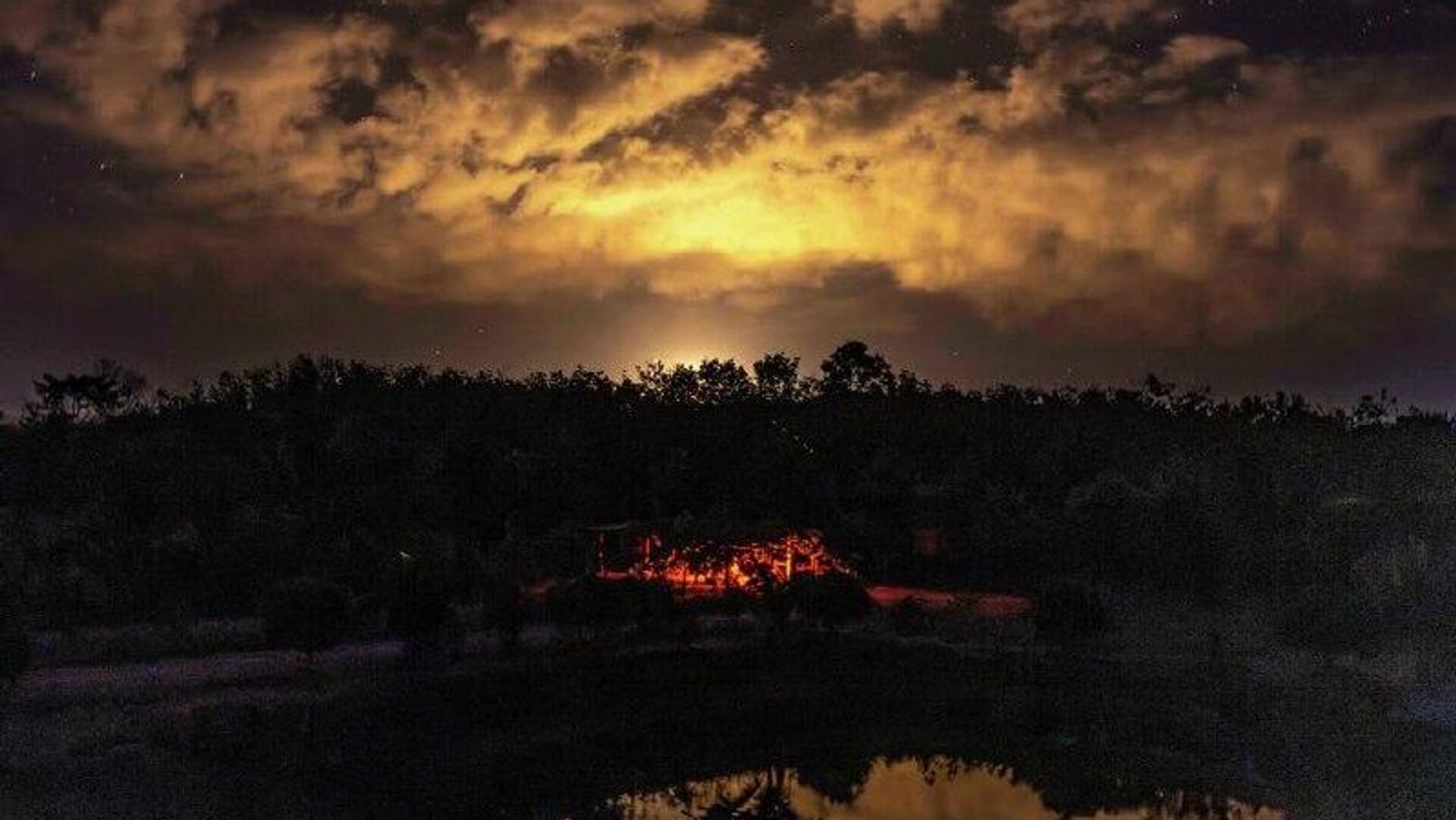 El conflicto entre Tailandia y Camboya podría derivar en una confrontación entre EEUU y China, advierte un experto El conflicto entre Tailandia y Camboya podría derivar en una confrontación entre EEUU y China, advierte un experto - Sputnik Mundo, 1920, 18.12.2025