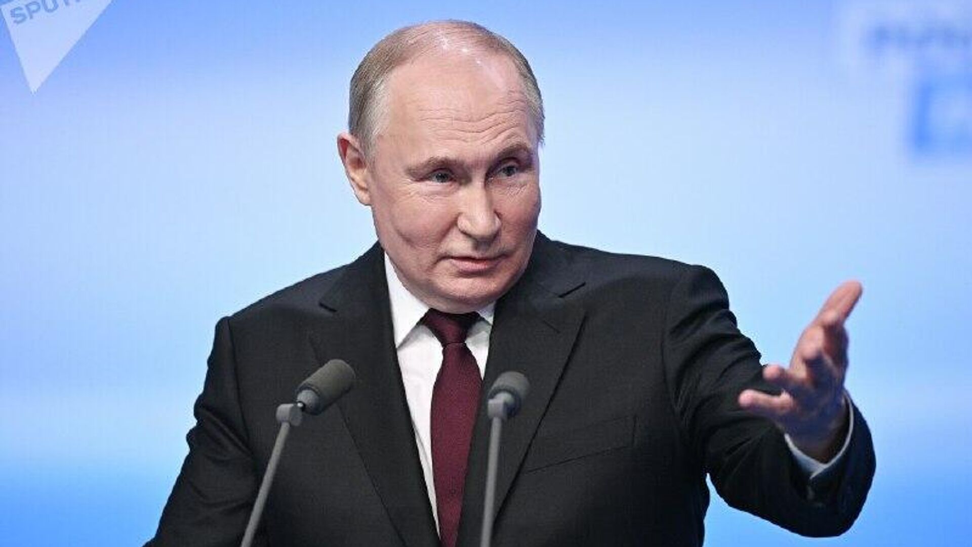 Rusia tiende la mano para establecer una paz duradera: Putin insiste en la opción pacífica, opina un experto Rusia tiende la mano para establecer una paz duradera: Putin insiste en la opción pacífica, opina un experto - Sputnik Mundo, 1920, 18.12.2025