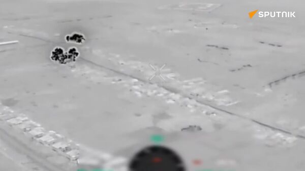 🪖 El sistema lanzallamas ruso Solntsepiok destruye una posición fortificada de las FFAA de Ucrania - Sputnik Mundo