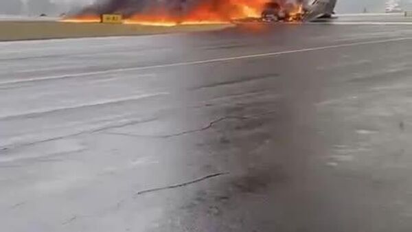 El avión privado de un piloto de NASCAR se estrella en EEUU - Sputnik Mundo