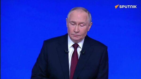 Rusia está dispuesta y desea poner fin al conflicto ucraniano de forma pacífica, señala Putin - Sputnik Mundo