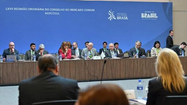 Dudas de Europa dan un golpe que puede ser letal para el acuerdo Mercosur-UE - Sputnik Mundo