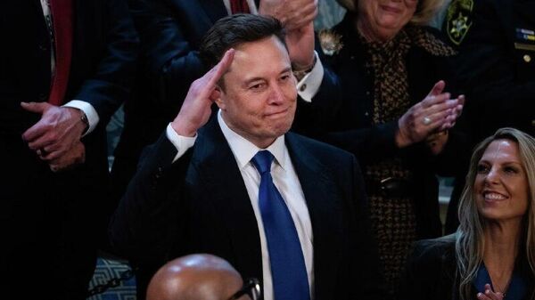 ⌛ Musk se convierte en la primera persona en la historia con un patrimonio neto superior a 700 - Sputnik Mundo