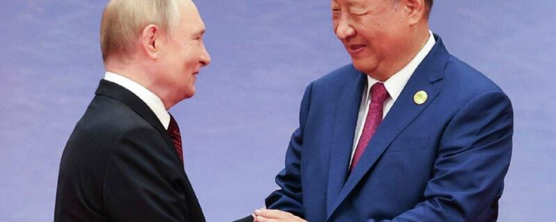 La alianza entre Moscú y Pekín garantiza la estabilidad global, detalla experto - Sputnik Mundo, 1920, 21.12.2025